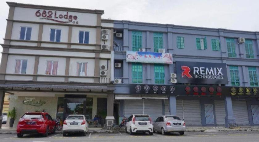 Oyo 89457 682 Lodge Bintulu Exterior photo