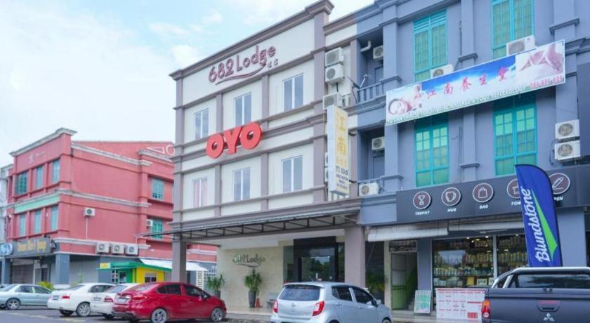 Oyo 89457 682 Lodge Bintulu Exterior photo
