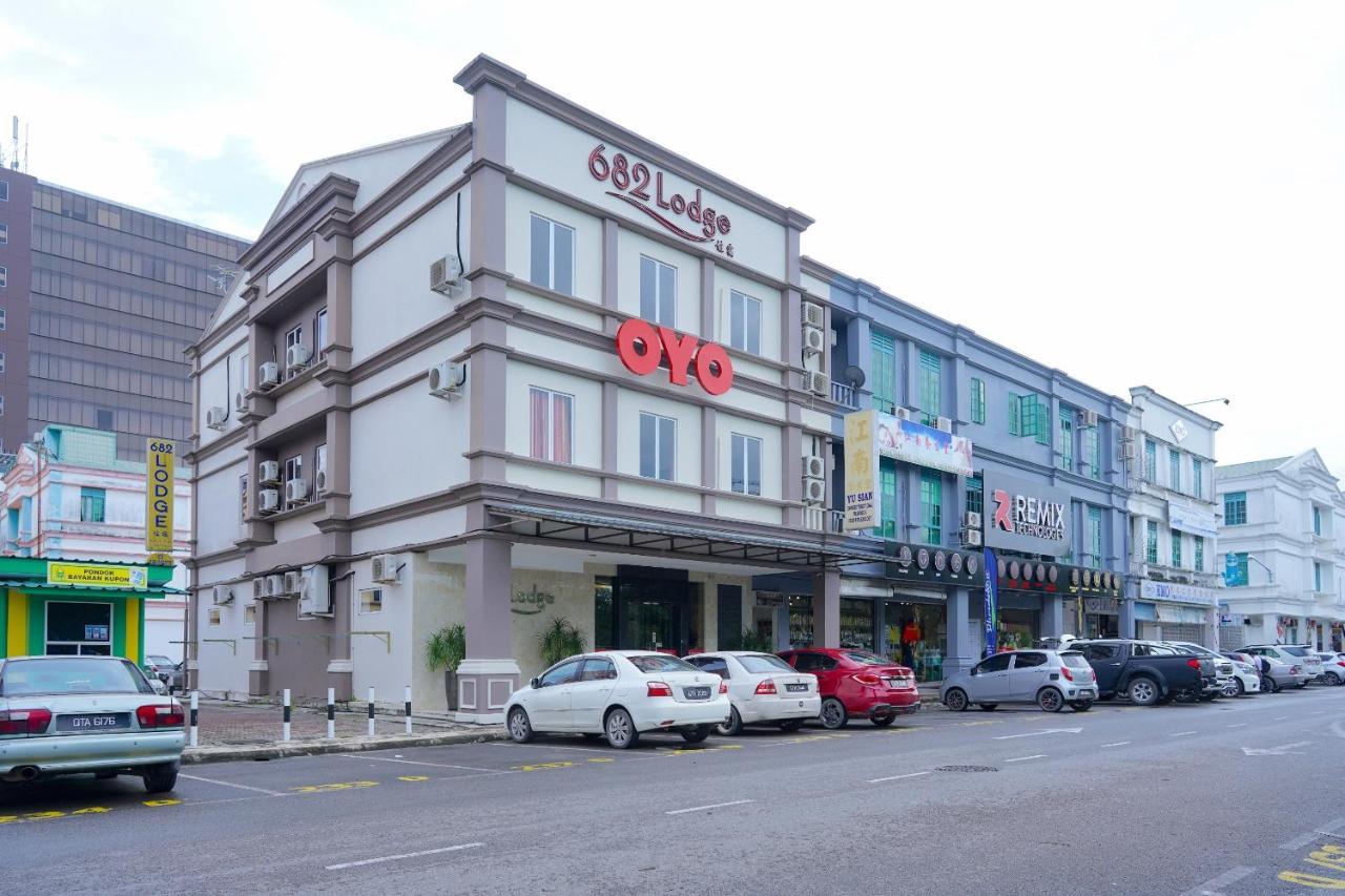 Oyo 89457 682 Lodge Bintulu Exterior photo