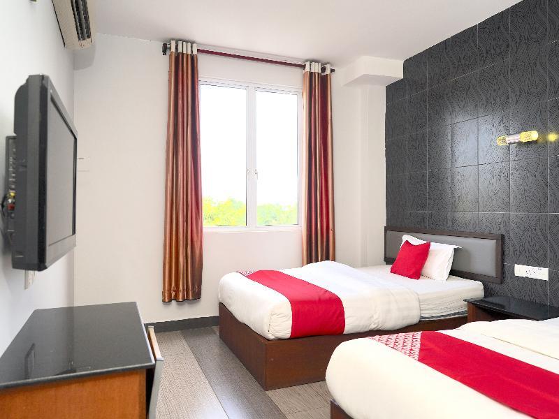 Oyo 89457 682 Lodge Bintulu Exterior photo